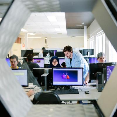 UQ students in a computer lab