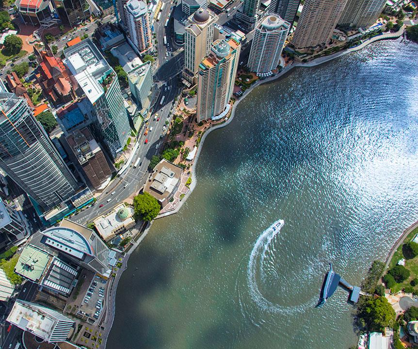 Aerial shot of Brisbane CBD and river