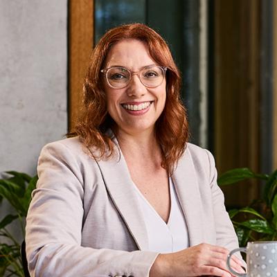 Kelly Rae, Master of Business Psychology